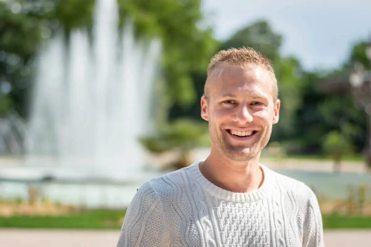 Can You Whiten Composite Veneers